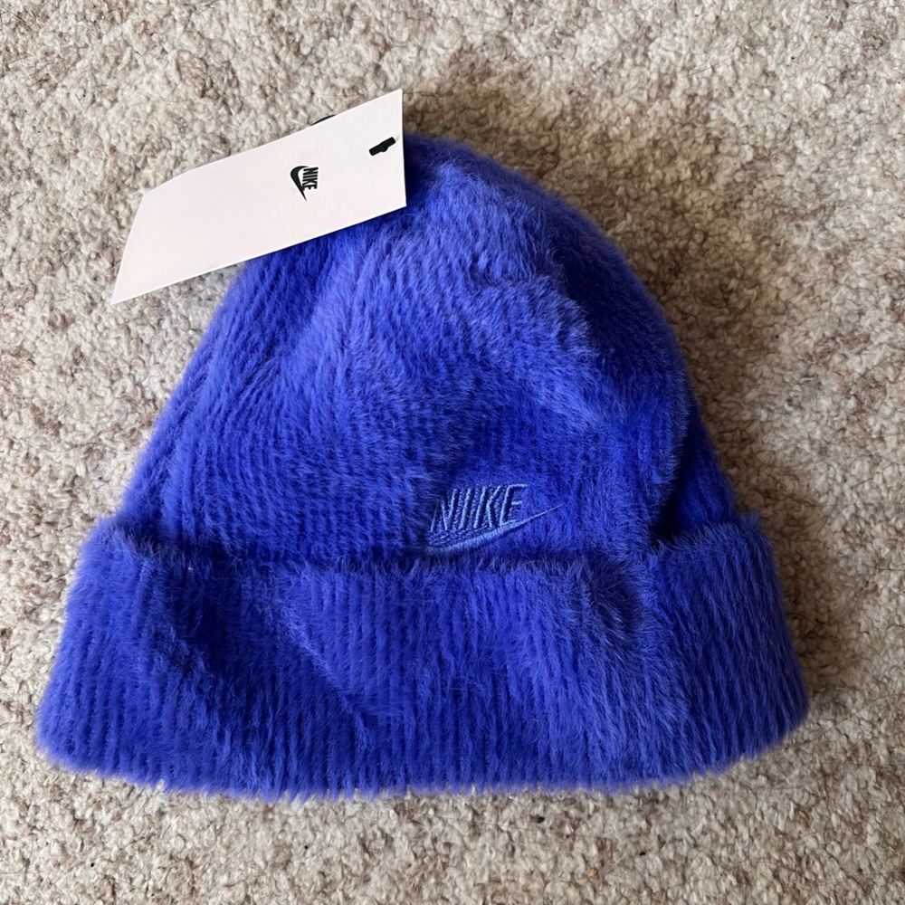 NWT Nike Women's Peak Beanie - Purple / Light Ultra Marine